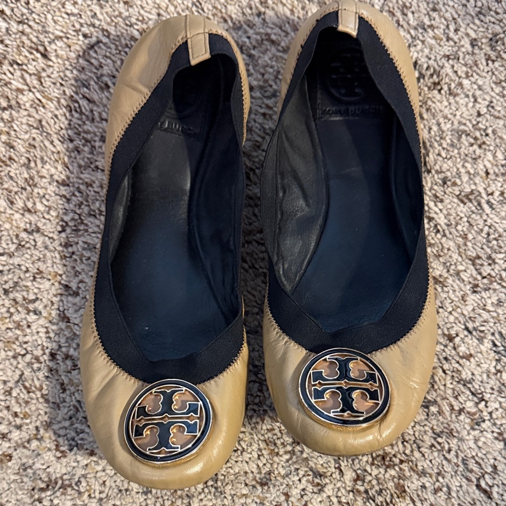 Tory Burch Beige Leather Logo-Emblem Ballet Flats